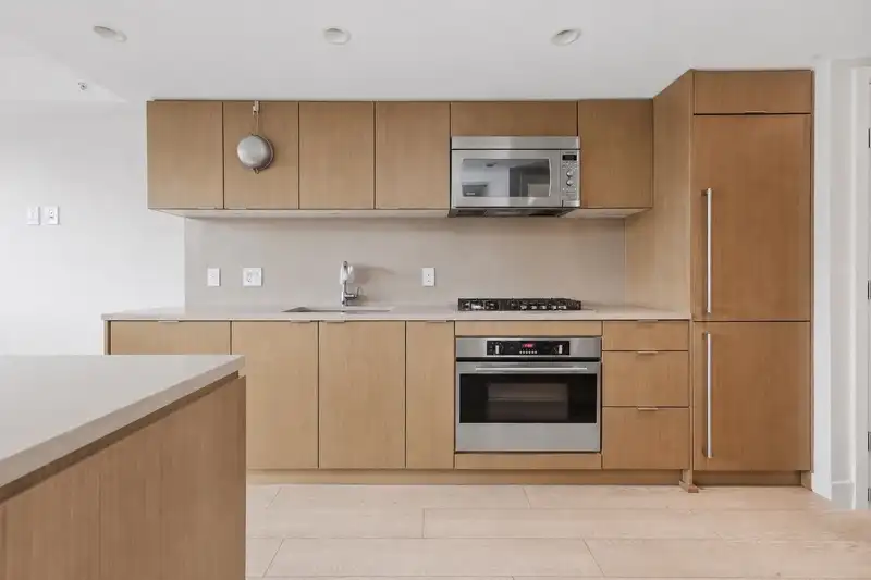 408 112 E 13TH STREET - photo 2 of 19