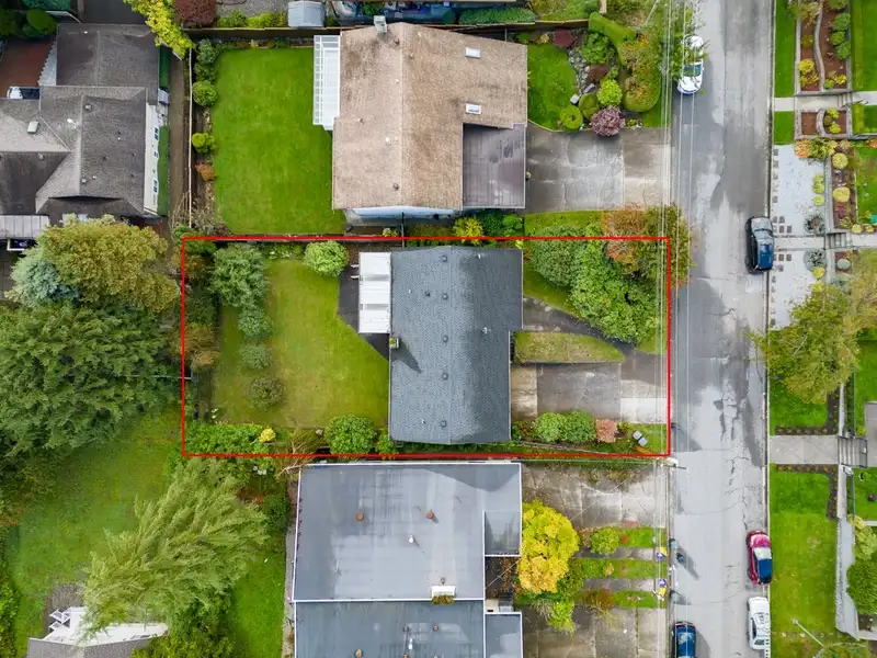 5136 SUSSEX AVENUE - photo 3 of 25