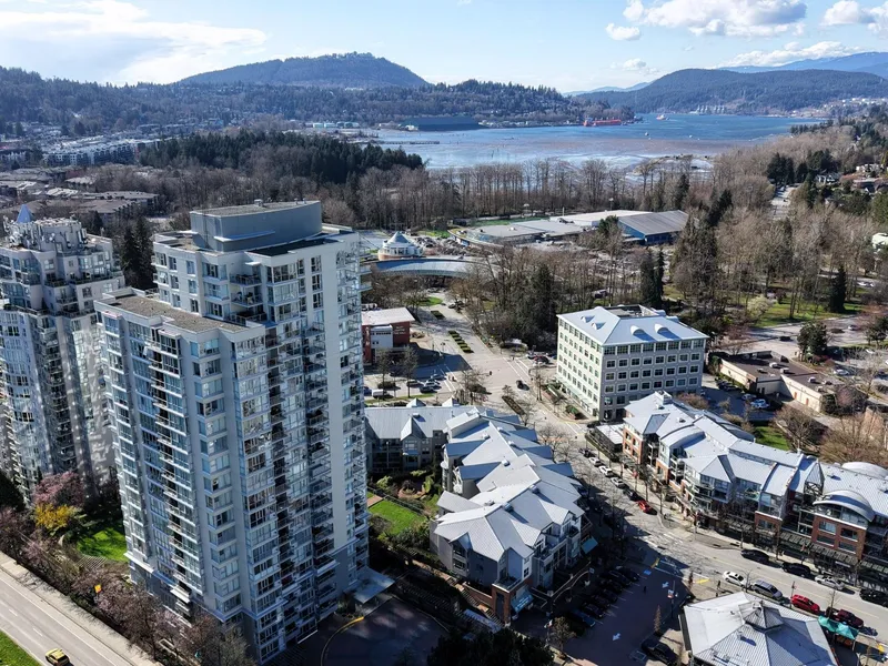 1805 235 GUILDFORD WAY - photo 2 of 23