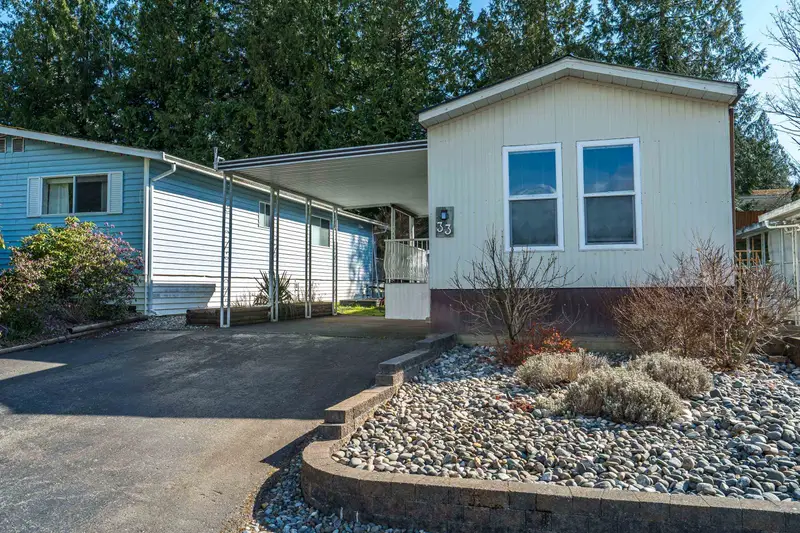 33 2315 198 STREET - photo 3 of 25