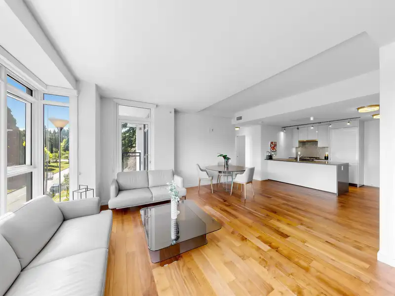 402 4189 CAMBIE STREET - photo 4 of 34