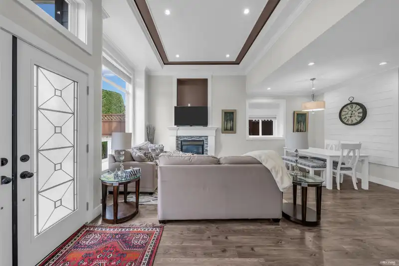 4324 GRETA STREET - photo 3 of 39