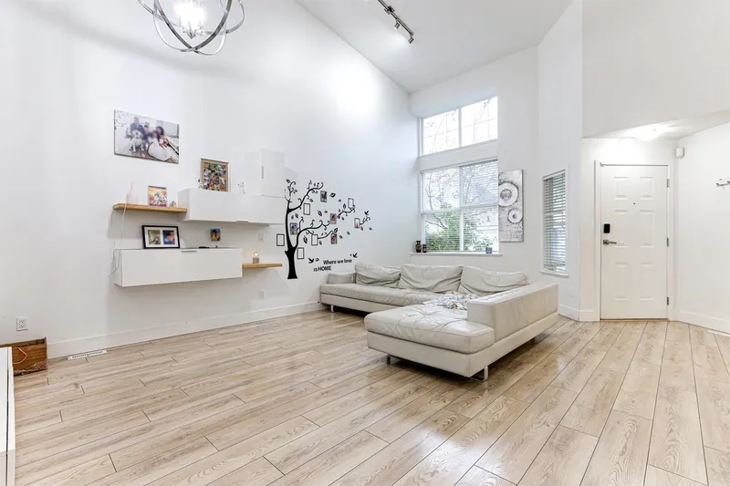 6 16995 64 AVENUE - photo 3 of 25