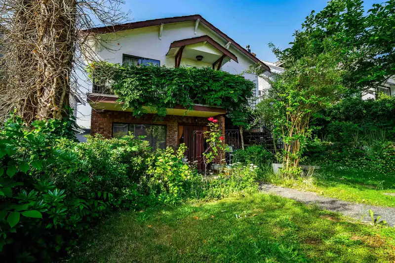 3439 DUNDAS STREET - photo 2 of 24