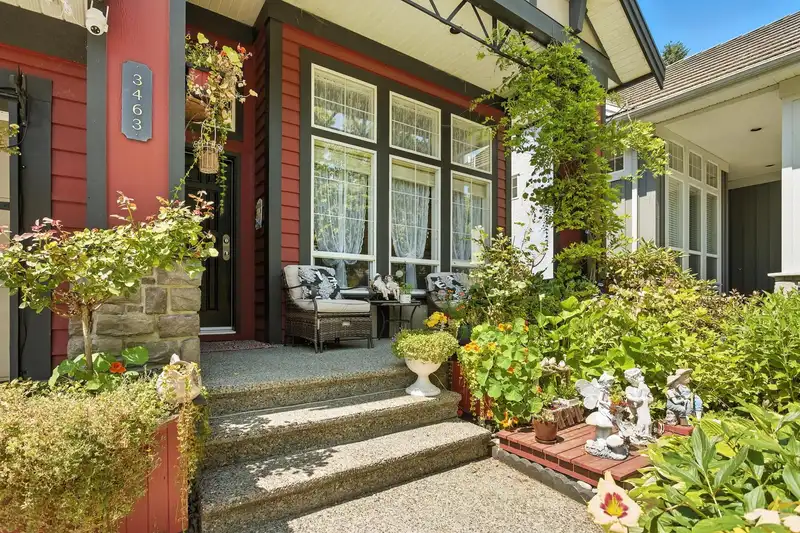 3463 150A STREET - photo 4 of 40