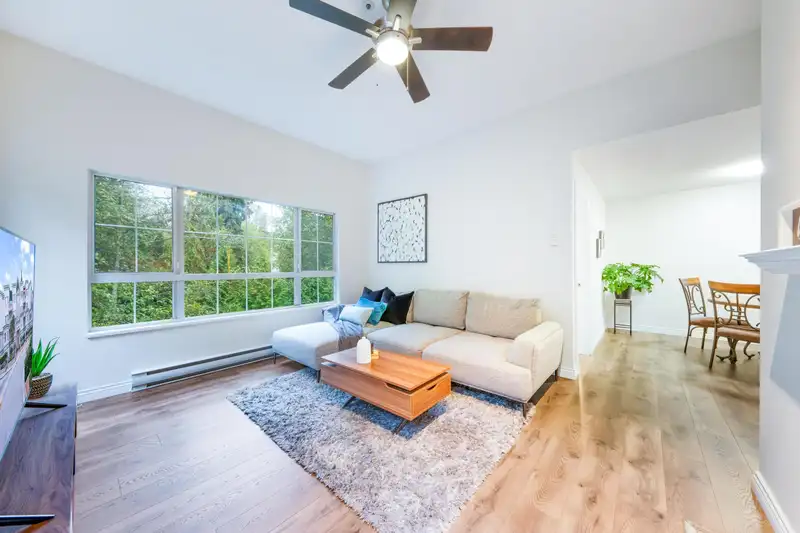 422 2960 PRINCESS CRESCENT - photo 3 of 24