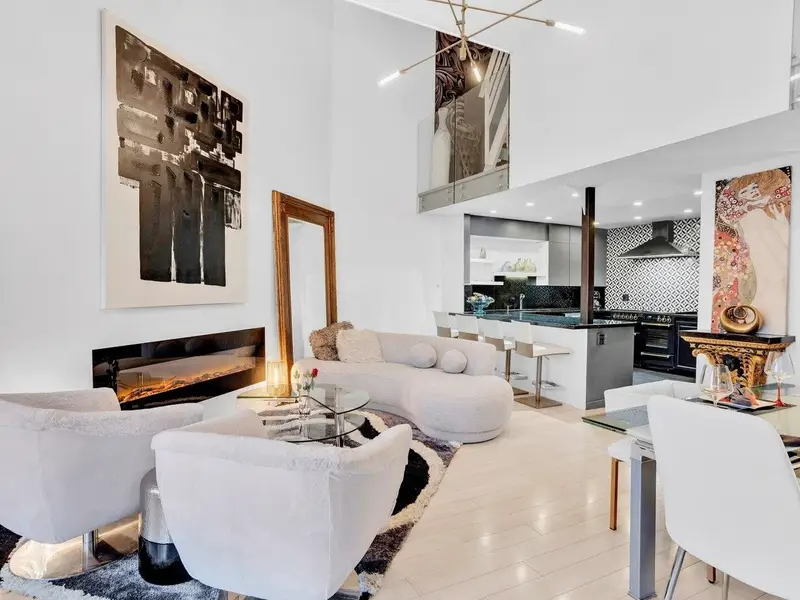 1306 33 CHESTERFIELD PLACE - photo 1 of 25