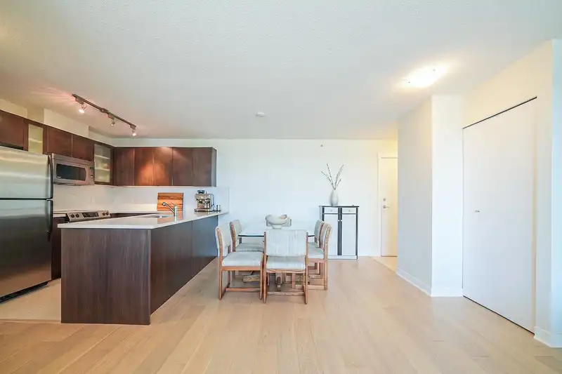 1301 7575 ALDERBRIDGE WAY - photo 4 of 24