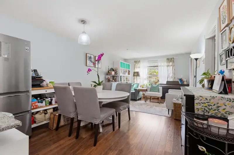 109 5889 IRMIN STREET - photo 4 of 21