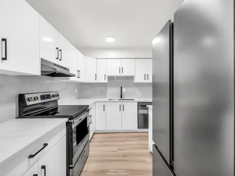 111 10698 151A STREET - photo 3 of 25