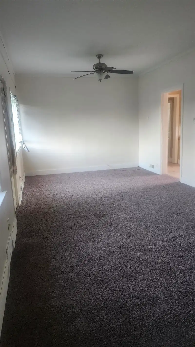 7575 DUNSMUIR STREET - photo 2 of 10