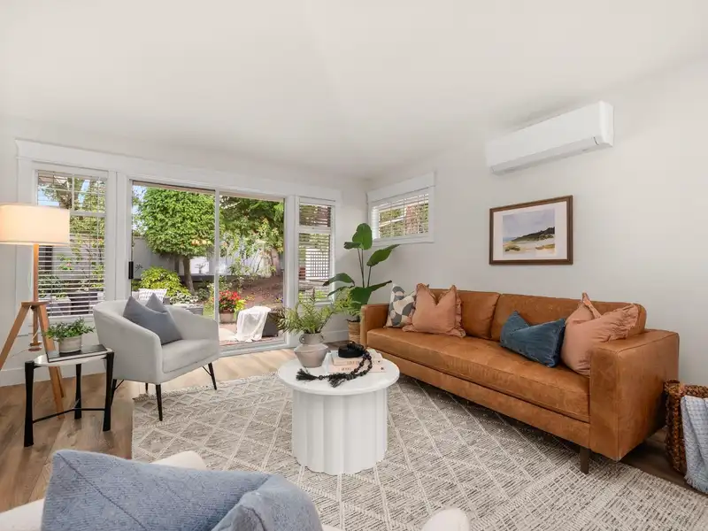 6 8737 212 STREET - photo 2 of 31