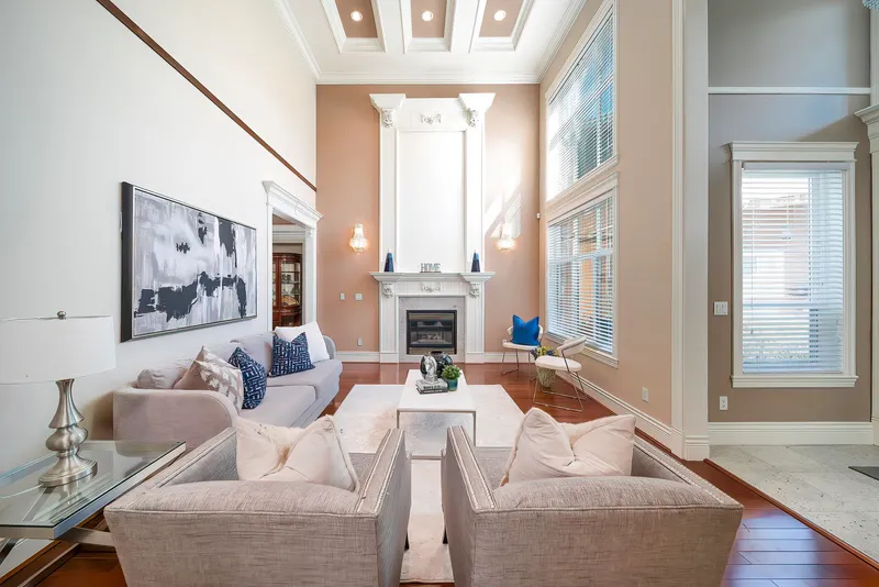 7600 LANCING COURT - photo 4 of 25