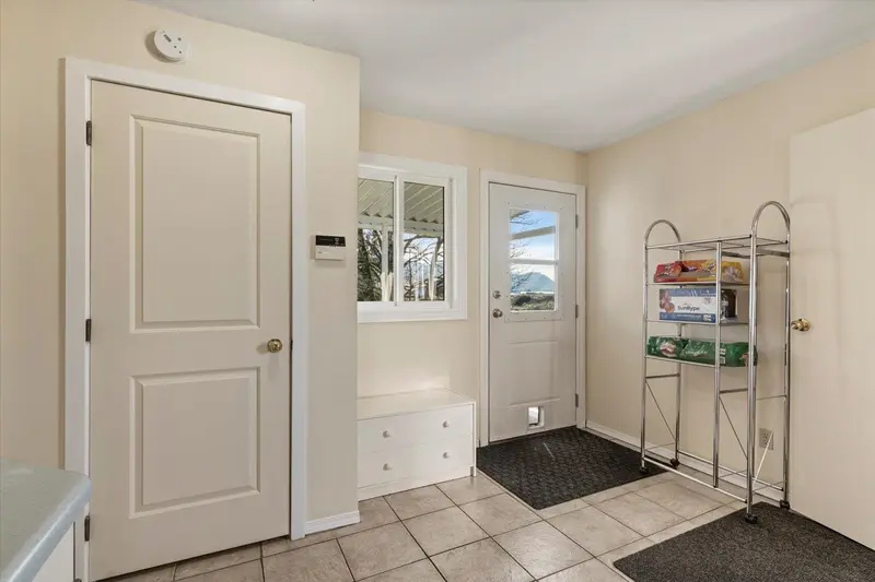 9227 ANNIS ROAD - photo 3 of 25