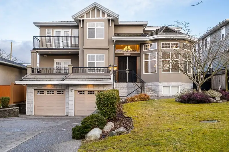 6442 LAKEVIEW AVENUE - photo 1 of 40