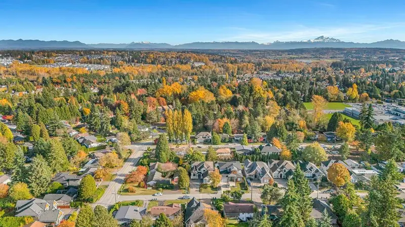 1772 156A STREET - photo 3 of 25