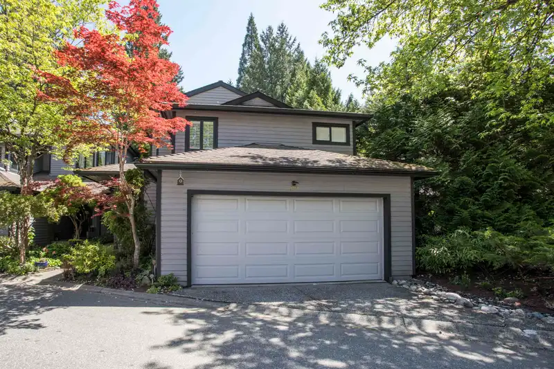 1989 CEDAR VILLAGE CRESCENT - photo 1 of 36