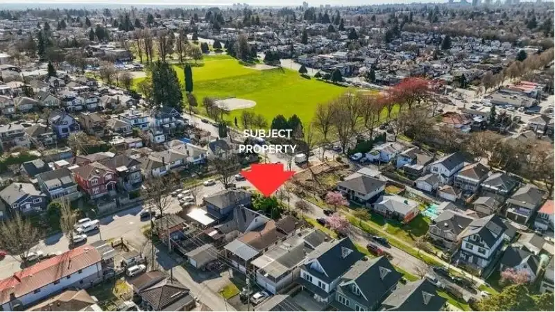 4890 DUMFRIES STREET - photo 4 of 5