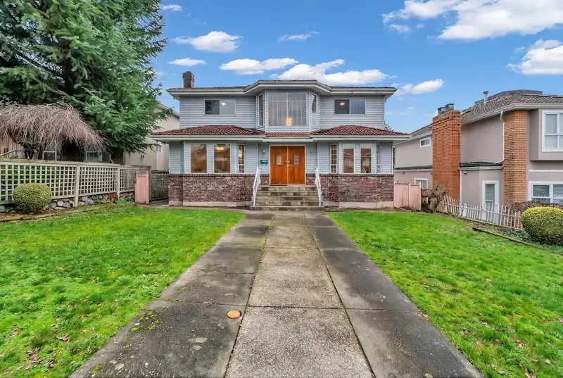 2068 SCARBORO AVENUE - photo 4 of 5