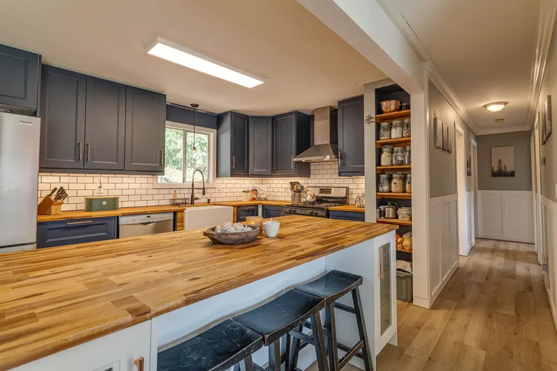 35157 SKEENA AVENUE - photo 2 of 25