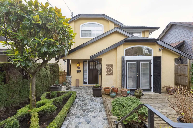 1274 ESQUIMALT AVENUE - photo 2 of 25