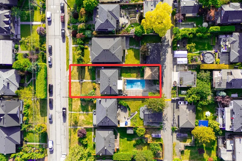 822 E 4TH STREET - photo 3 of 19