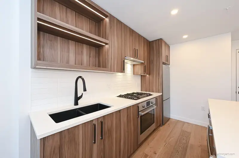207 6859 CAMBIE STREET - photo 4 of 18