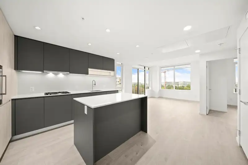 1201 6500 MINORU BOULEVARD - photo 2 of 20
