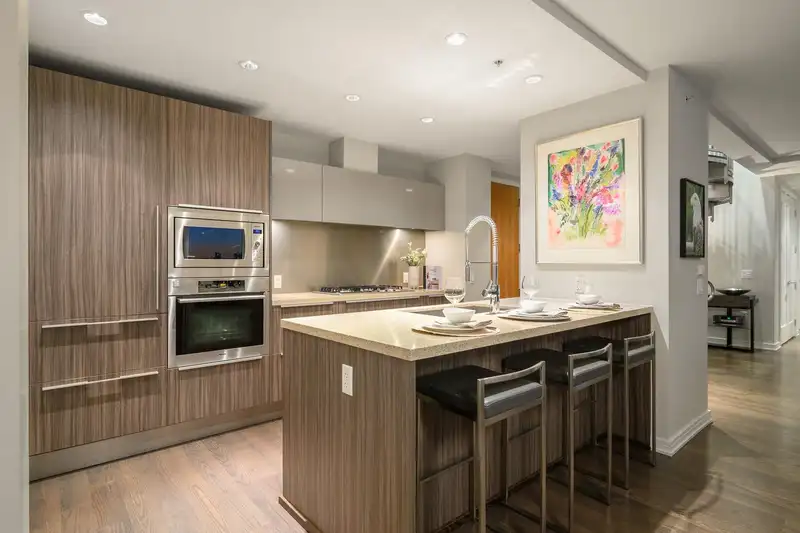 1402 181 W 1ST AVENUE - photo 3 of 36