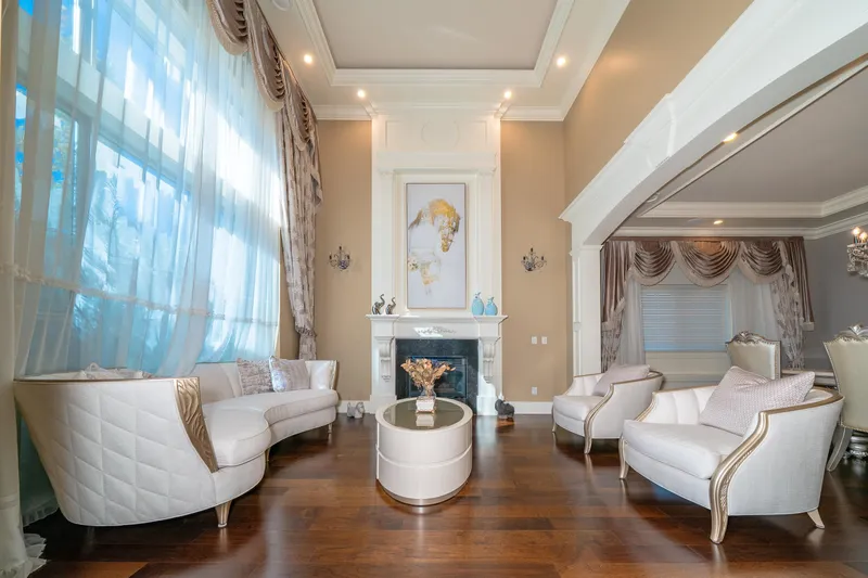 8100 FAIRLANE ROAD - photo 4 of 24