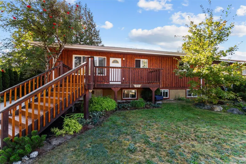 648 WILLOW STREET - photo 2 of 25