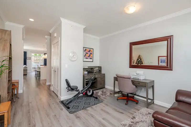 57 7138 210 STREET - photo 4 of 38