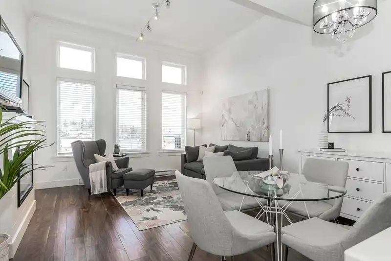 309 5665 177B STREET - photo 1 of 17