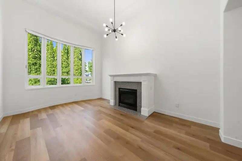 4500 NO 5 ROAD - photo 3 of 40