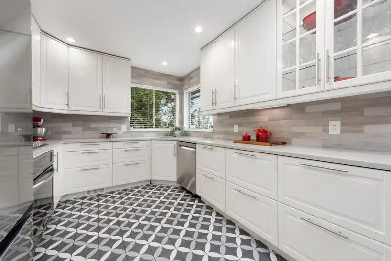 2898 MOUNTVIEW STREET - photo 3 of 40