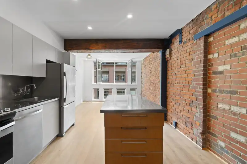 308 1072 HAMILTON STREET - photo 1 of 33
