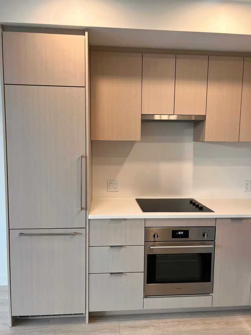 606 13675 107A AVENUE - photo 4 of 12