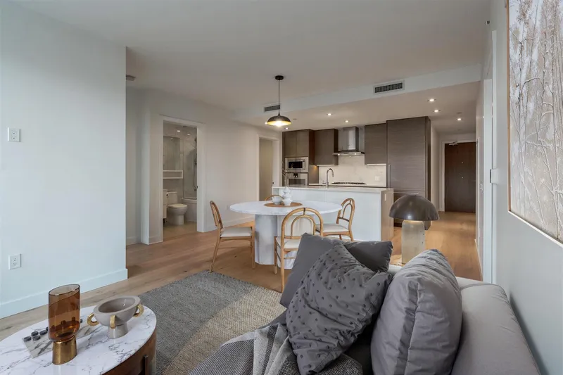 207 5693 ELIZABETH STREET - photo 4 of 25