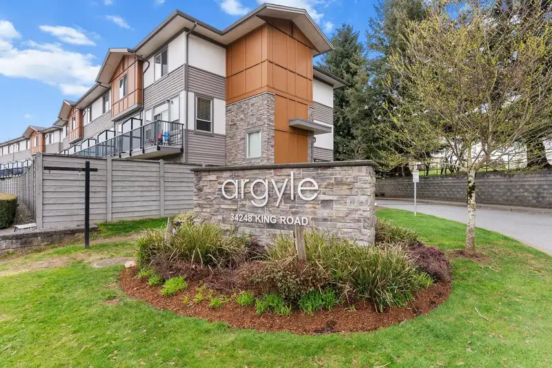 77 34248 KING ROAD - photo 2 of 27