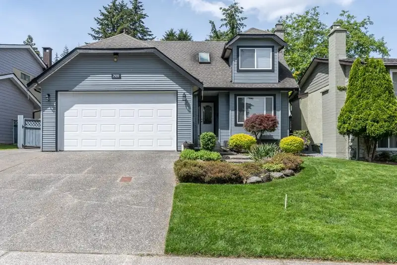 7939 138A STREET - photo 3 of 36