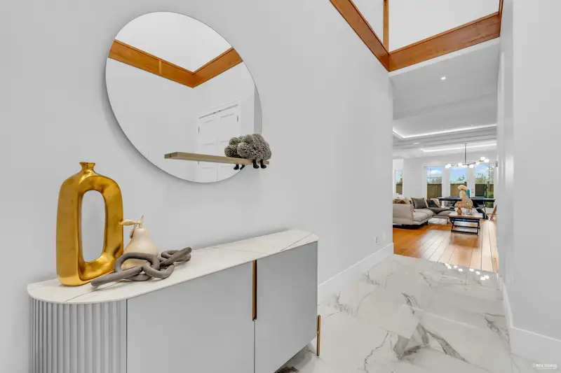 6640 GOLDSMITH DRIVE - photo 2 of 25