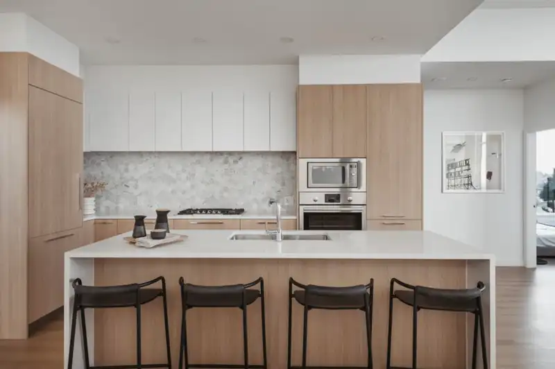 2701 2425 ALPHA AVENUE - photo 3 of 17