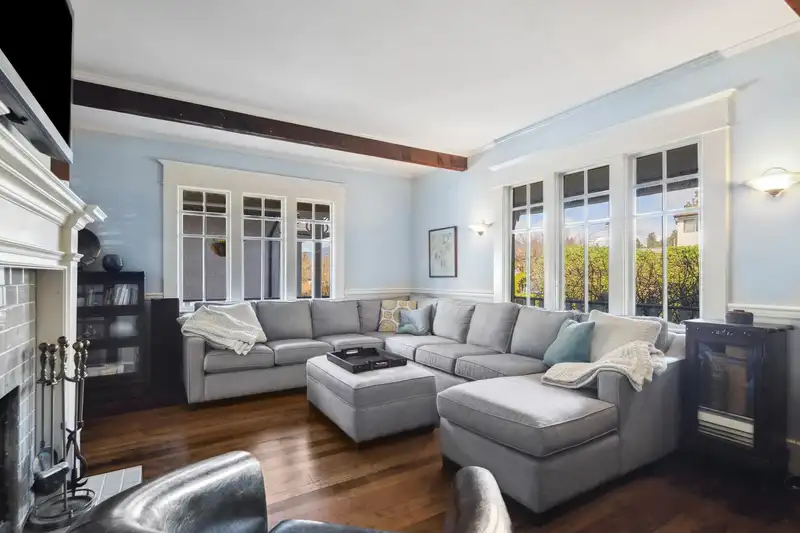 341 W 22ND STREET - photo 3 of 40