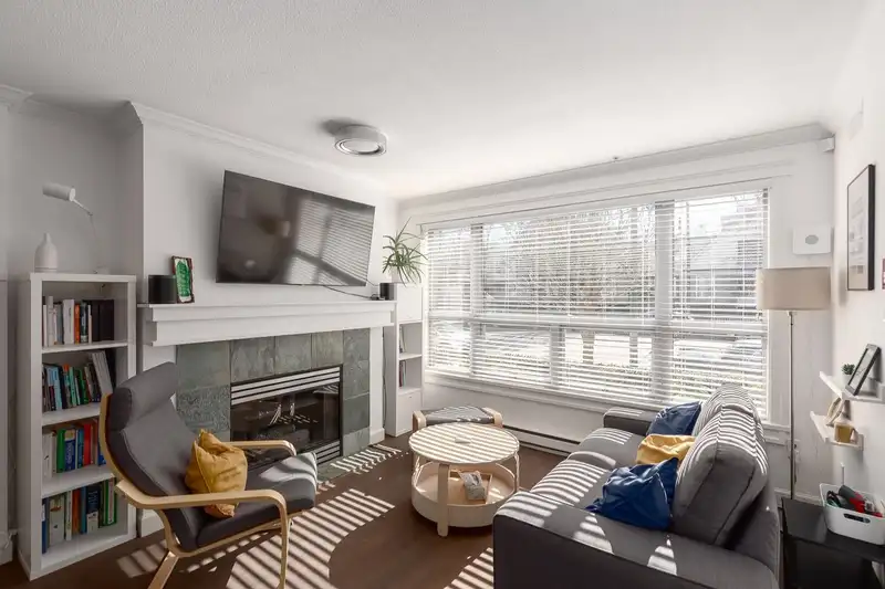 3171 W 4TH AVENUE - photo 2 of 21