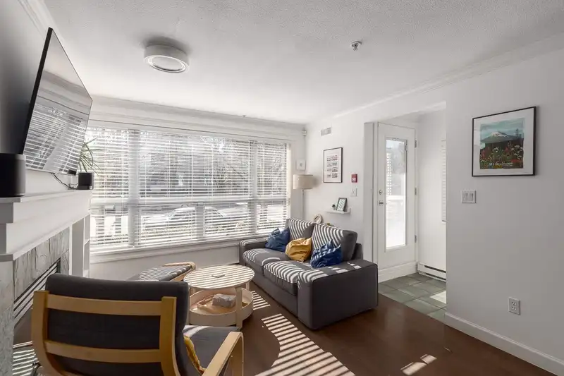 3171 W 4TH AVENUE - photo 4 of 21
