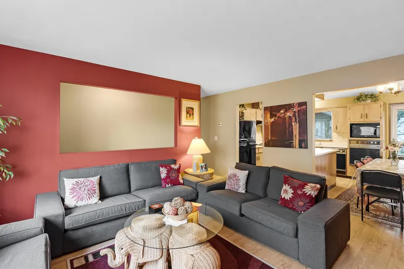 12486 113B AVENUE - photo 4 of 25