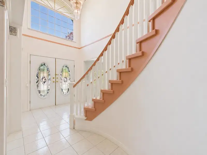 6818 GILLEY AVENUE - photo 3 of 22