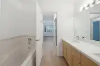 9 4740 221 STREET - thumbnail 35