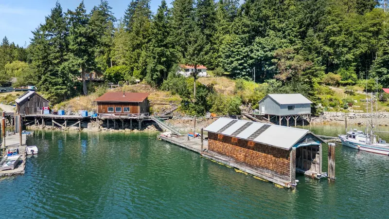 4371 FRANCIS PENINSULA ROAD - photo 3 of 25