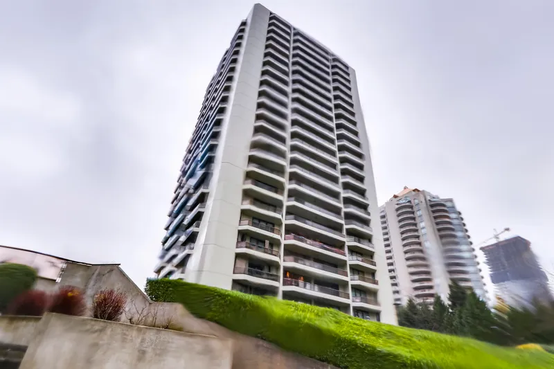 2306 4353 HALIFAX STREET - photo 2 of 18